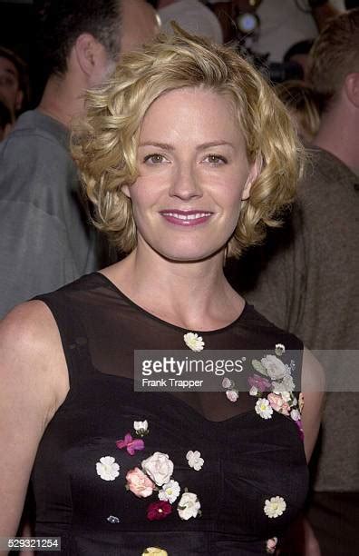 sexy elizabeth shue|1,225 Elisabeth Shue Photos Stock Photos & High。